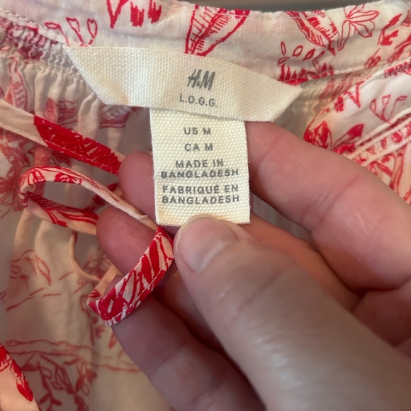 Cotton/Rayon Blend Safari Blouse with Cap Sleeves by H&M - Picture 3 of 4